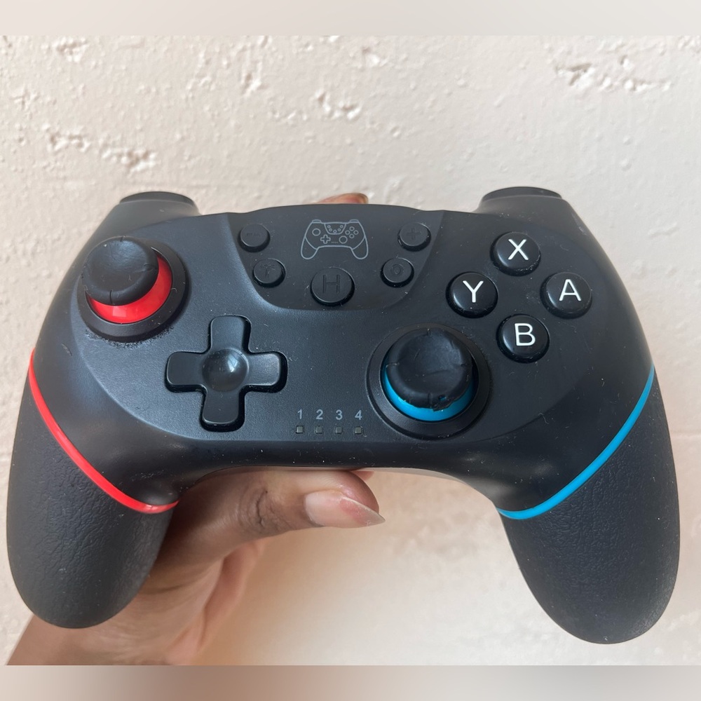 Nintendo Switch controller - Picture 3 of 3